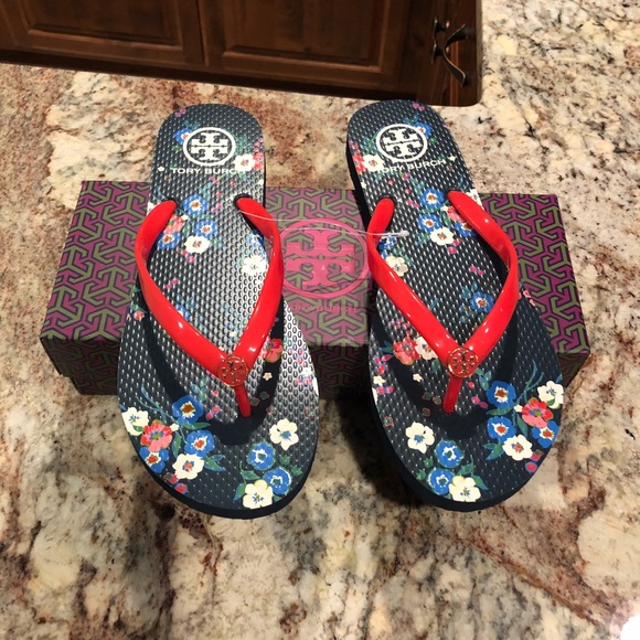 tory burch flip flops poshmark